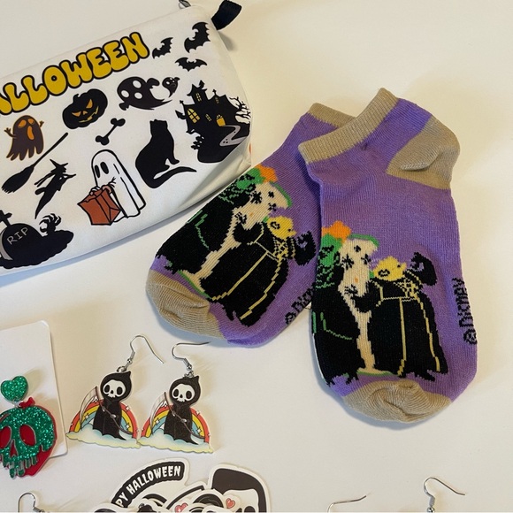 Halloween Earrings 4 Pairs Gift Set Ghosts Grim reaper Scream Hocus Pocus NWT - Picture 6 of 13